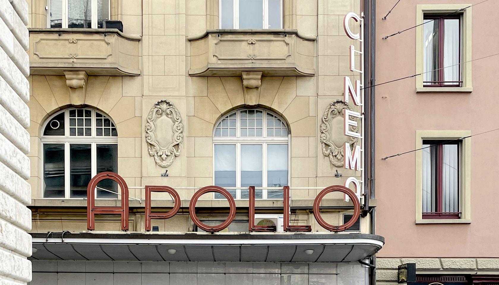 APOLLO KINO_balcon libre.jpg